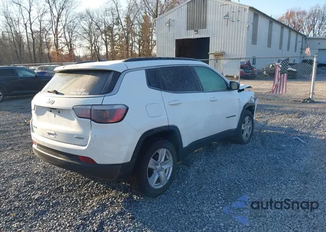 2022 Jeep Compass Latitude 4X4 из США, поврежденный, VIN 3C4NJDBB7NT209173